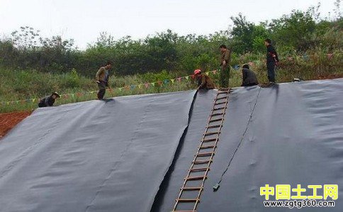 PE土工膜防滲層與支持層的設(shè)計(jì)